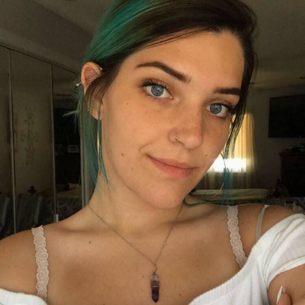 Meet your Posher, Veronica